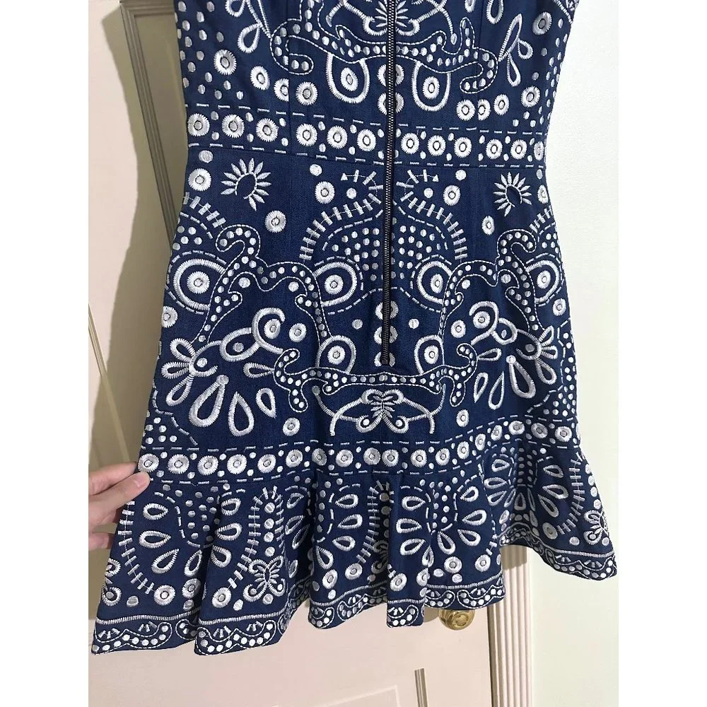 Alice + Olivia Blue and White Mini Dress - Picture 12 of 13